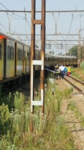 Güney Afrika'da Tren Kazası Açıklaması 200 Yaralı