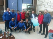 FATİH ŞENTÜRK - Şampiyonlar Eskişehirspor'u Ziyaret Etti
