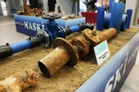 KUNDUZLU - Toprak Altından Çıkan Su Borularının Hali Şaşırttı