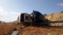 KARAYOLLARI İŞÇİSİ - Gaziantep Otobanı Bir Anda Araba Mezarlığına Döndü