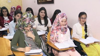 Kerkük'te Türkçe Eğitim Veren Okullara Yoğun İlgi
