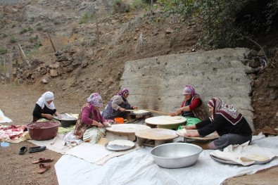Köyde Kadınların Kış Hazırlığı