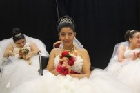 8 Geline Damatsız Düğün...Engelli Genç Kızların Gelinlik Hayali Gerçek Oldu