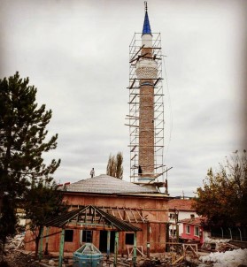 Tarihi Kırka Çarşı Cami'de Restorasyon Çalışmaları