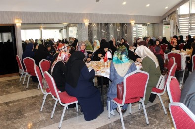 Başkan Aydıner, Bayrampaşa'daki Din Görevlileri İle Yemekte Buluştu