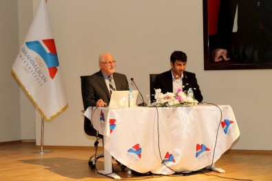 İÇÜ'de 'Küresel Ekonomik Gelişmeler' Konferansı Verildi