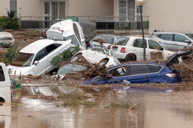 İspanya'daki Sel Felaketinde Ölü Sayısı 8'E Yükseldi