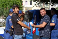 İCRA MÜDÜRLÜĞÜ - Manavgat'ta Haciz Memurlarının Dövülüp Zorla Alıkonulduğu İddiası
