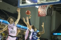 KAYA PEKER - Türk Telekom Basketbol Takımı, İspanya Ekibine Yenildi