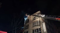 Eminönü'nde İşyerlerinin Bulunduğu Handa Korkutan Yangın