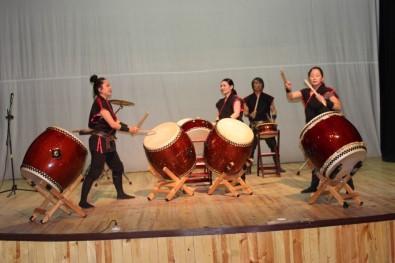 Kaman İlçesinde Japon Davulu Grubunun Gösterisi İlgi Gördü