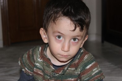 (Özel) Minik Buğra Biyonik Kulak Ameliyatı İçin Yardım Bekliyor