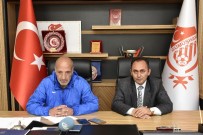 UŞAKSPOR - Ziya Doğan Açıklaması 'Tek Vücut Olmalıyız'