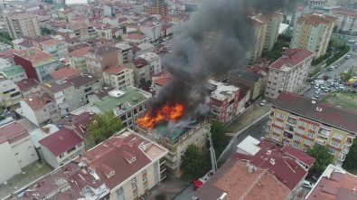 Halkalı'da Alev Alev Yanan Bina Havadan Görüntülendi