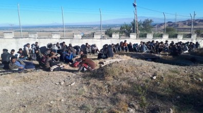 Iğdır'da Göçmen Kaçakçılığı Açıklaması 3 Tutuklama