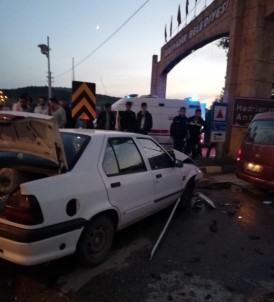 Karabük'te Otomobil İle Minibüs Çarpıştı Açıklaması 10 Yaralı