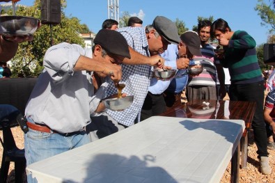 Kaş'ta Hasat Ve Bal Şenliği Düzenleniyor