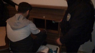 (Özel) İstanbul'da Narkotik Operasyonunda Polisi Şoke Eden Raylı Sistem