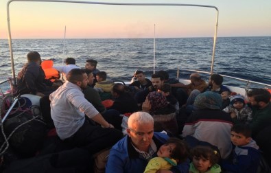 '574 Göçmen Yakalandı, 8 Göçmenin Cansız Bedenine Ulaşıldı'