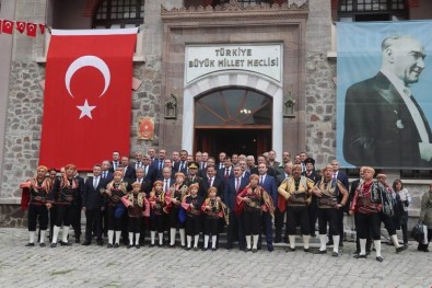 Ankara'nın Başkent Oluşunun 95. Yıl Dönümü Törenle Kutlandı