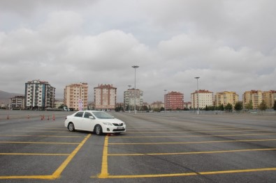 Konya'da Makam Şoförlerine İleri Sürüş Eğitimi