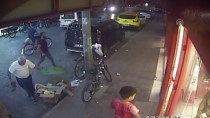 Market Müşterilerinin Bisikletini Çalan Zanlı Kamerada