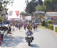 APOLLON TAPINAĞI - Didim'de İlk Kez Yarı Maraton Heyecanı Yaşandı