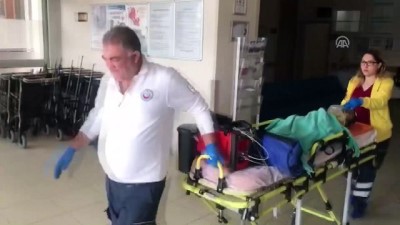 İzmir'de düzensiz göçmenleri taşıyan kamyon devrildi: 22 ölü