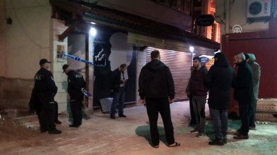 Mühürlenen Binada Erkek Cesedi Bulundu