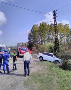 Cenaze Yolunda Feci Kaza Açıklaması 1 Ölü, 2 Yaralı