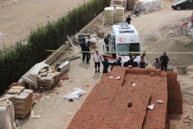 Karaman'da 13. Kattan Düşen İnşaat İşçisi Hayatını Kaybetti