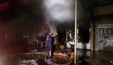 Nazilli'de Lastik Satış Mağazasında Korkutan Yangın