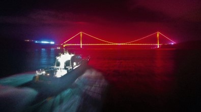 (Özel) İstanbul Boğazı'nda Film Sahnelerini Aratmayan 'Balık' Denetimi