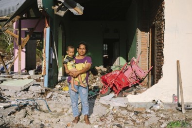 Tsunami Palu'nun Tüm Köyleri Yerle Bir Etti