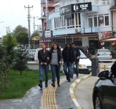 NECATI ÇELIK - Üvey Babasını Bıçaklayan Kadın Tutuklandı