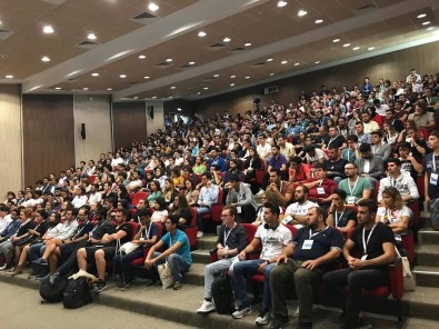 Akdeniz Üniversitesi'nde 'Devfest Antalya 2018 Konferansı'