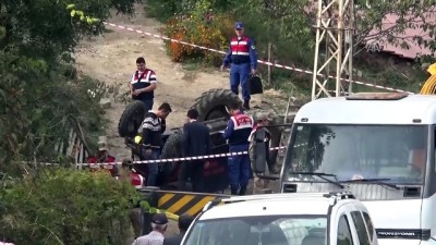 Amasya'da Traktör Devrildi Açıklaması 1 Ölü