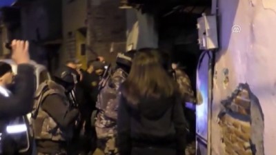 Bursa'da Uyuşturucu Satıcılarına 'Şafak' Baskını
