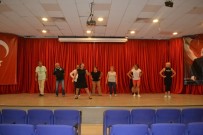 DANS GÖSTERİSİ - Çeşme'de 29 Ekim Cumhuriyet Balosu Hazırlığı