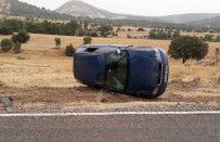 BELÖREN - Gölbaşında Otomobil Takla Attı Açıklaması 2 Yaralı