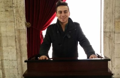 Şehit Polis Okulu Öğrencisi Adilcevaz'da Toprağa Verildi