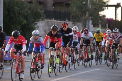 Bisiklet Coşkusu 2-4 Kasım'da Çeşme'de Yaşanacak