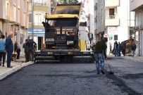 HALIT ZIYA UŞAKLıGIL - Çorlu'da Asfalt Serim Çalışmaları Devam Ediyor