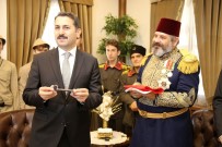 TÜRK BAYRAĞI - Gazi Osman Paşa Müzesinin Anahtarı Paşa'yı Canlandıran Aktöre Teslim Edildi