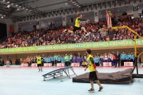 BADMINTON - İstanbul Büyükşehir Belediyesinden Bin 500 Spor Kulübüne Malzeme Desteği