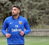 MİLLİ FUTBOLCU - Kayserispor'da Deniz Türüç Sevinci