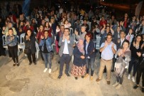 ÖZLEM ÇERÇIOĞLU - Yenidoğan Mahallesi'nde Halk Konseri