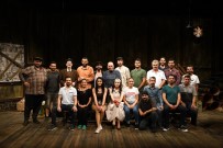 TURGUT ÖZAKMAN - Alanya Belediye Tiyatrosu Sezonun İkinci Prömiyerini Yapıyor