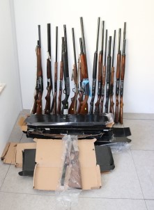 Antalya'da Ruhsatsız Av Tüfeği Ele Geçirildi