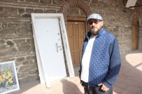 ÇELİK KAPI - Tarihi Handaki Çelik Kapı Söküldü